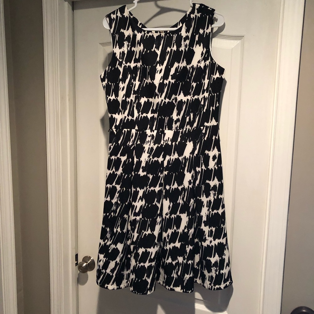 Ellen Tracy pleated dress!